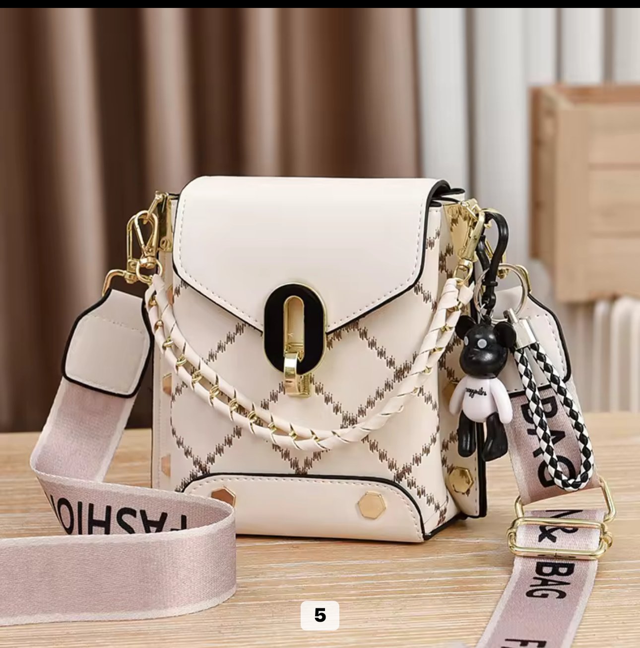 Women and Ladies High Class Cross Body Dinner Bags