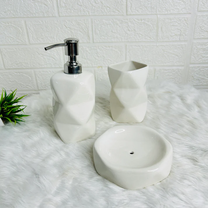 WHITE DIAMOND BATHROOM SET